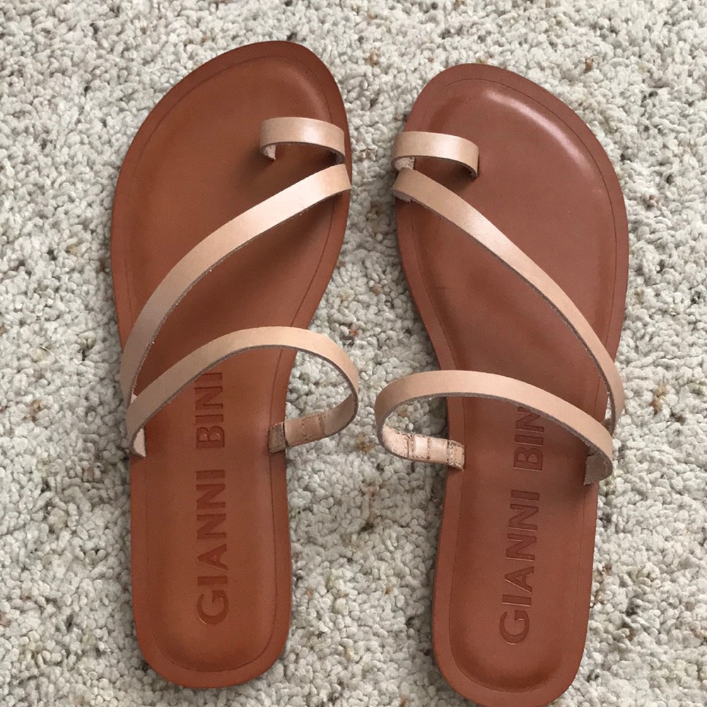 Gianni Bini Flat Sandals Size 10